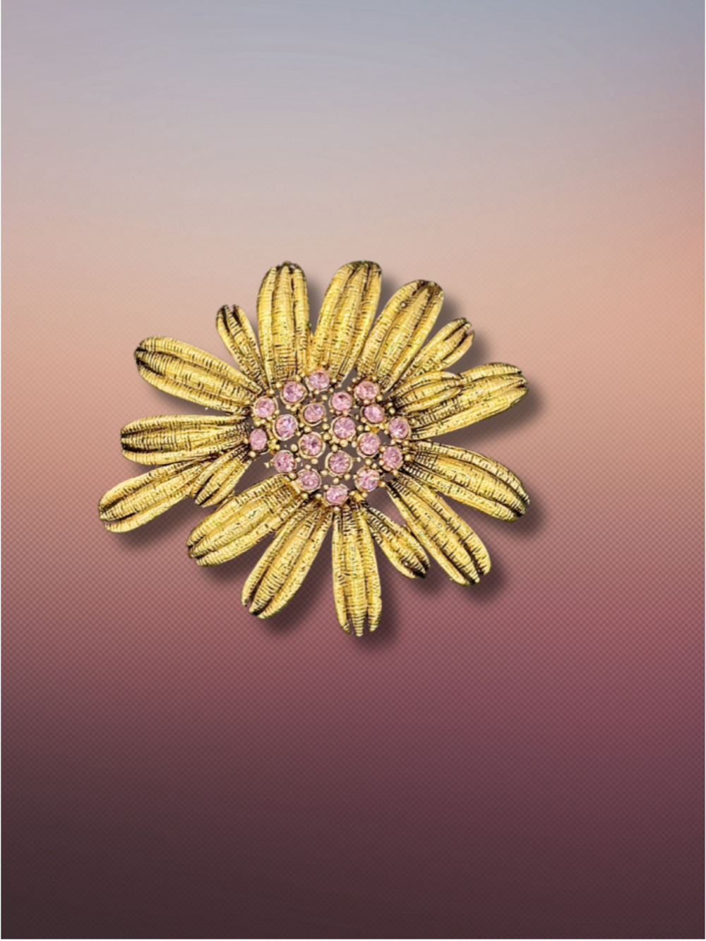 Vintage Gold-Tone Daisy Brooch with Pink Rhinestones